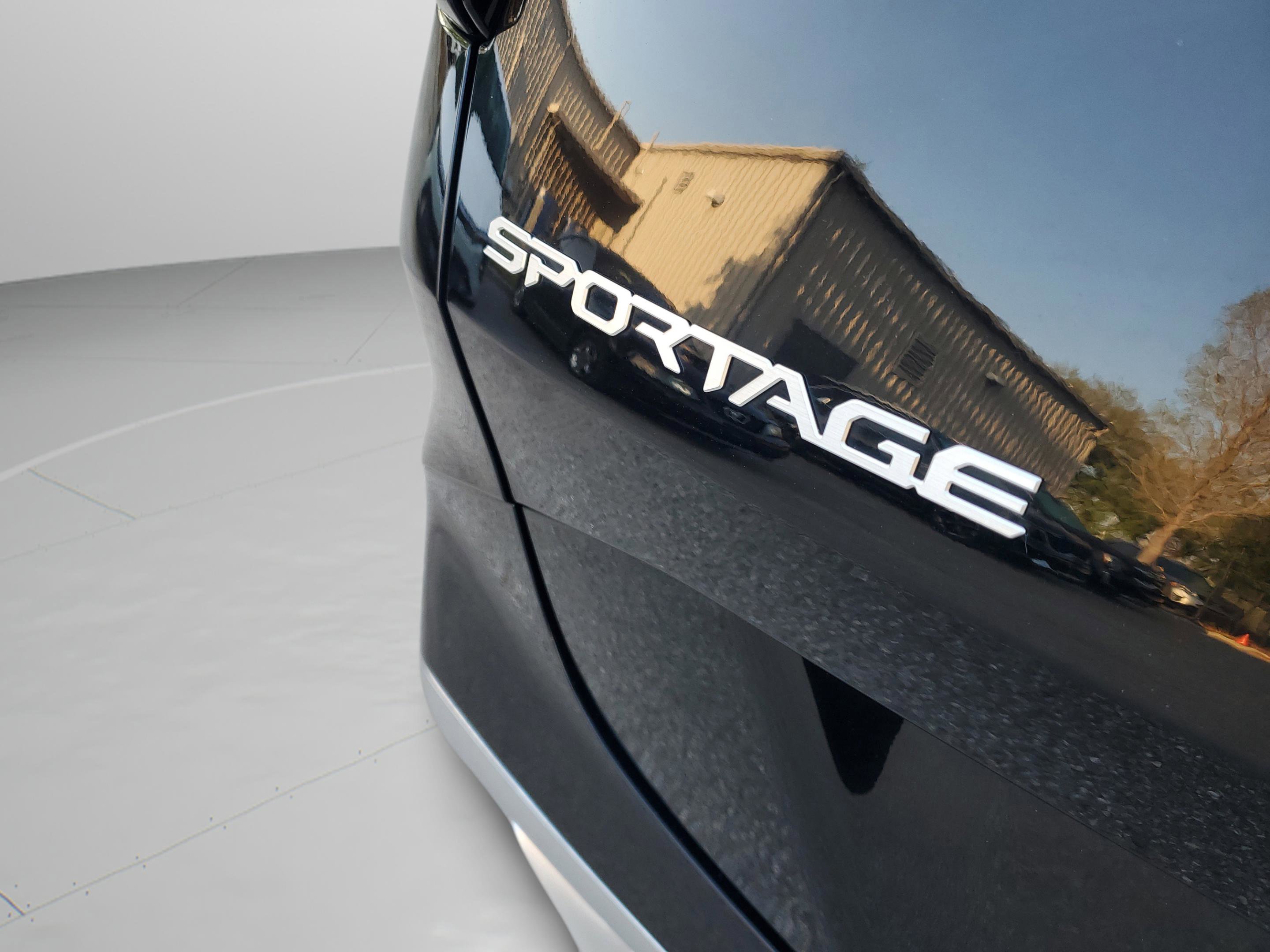 Certified 2023 Kia Sportage SX image 9