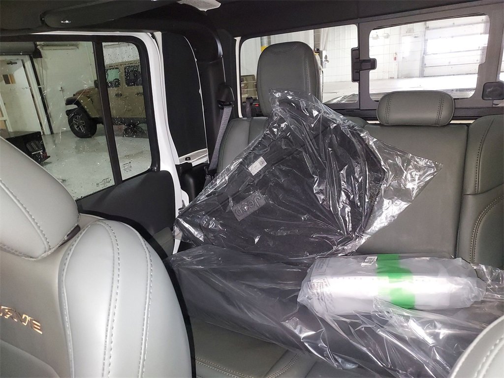 New 2026 Jeep Gladiator Mojave image 12