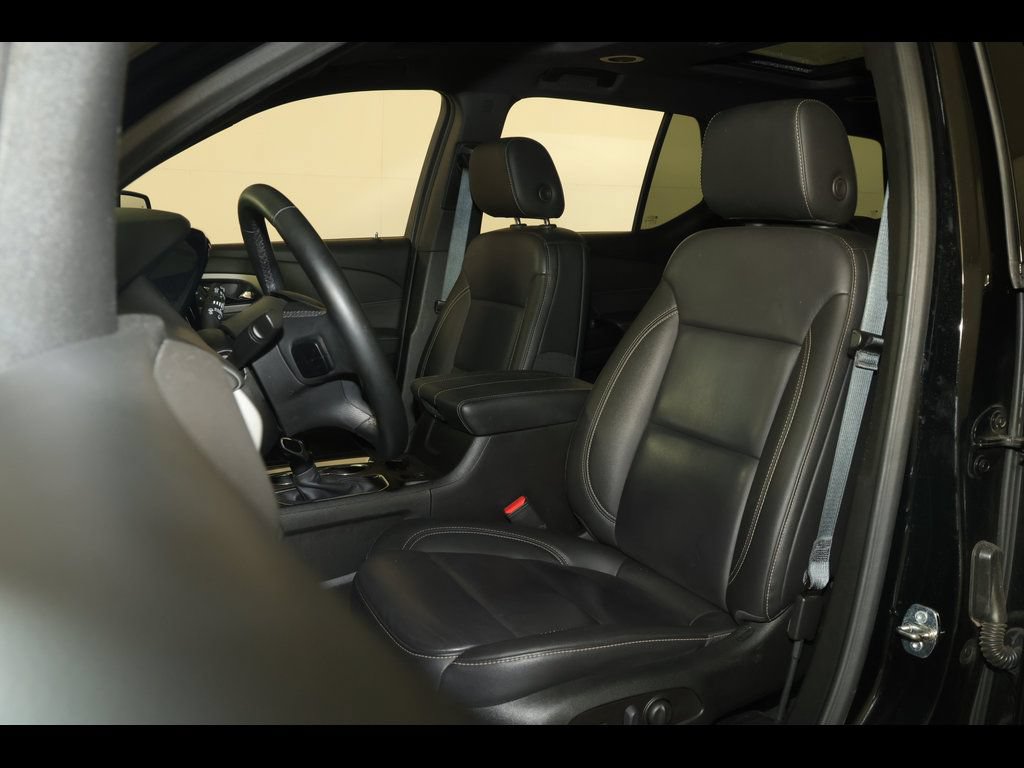 Certified 2023 Chevrolet Traverse LT w/ LT Premium Package AWD/4WD image 24