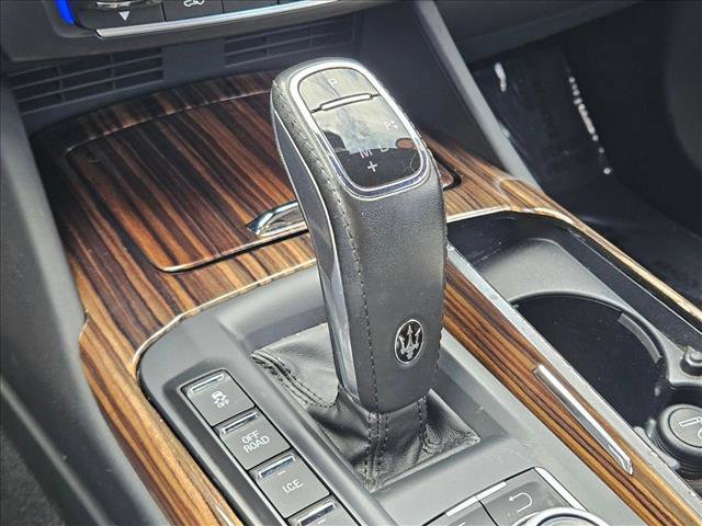 Used 2019 Maserati Levante GranLusso image 12