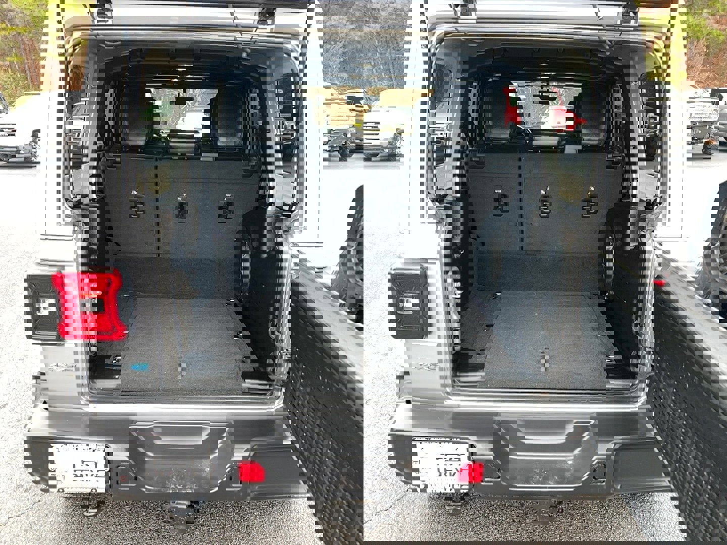 Used 2021 Jeep Wrangler Unlimited Sahara w/ Cold Weather Group image 28