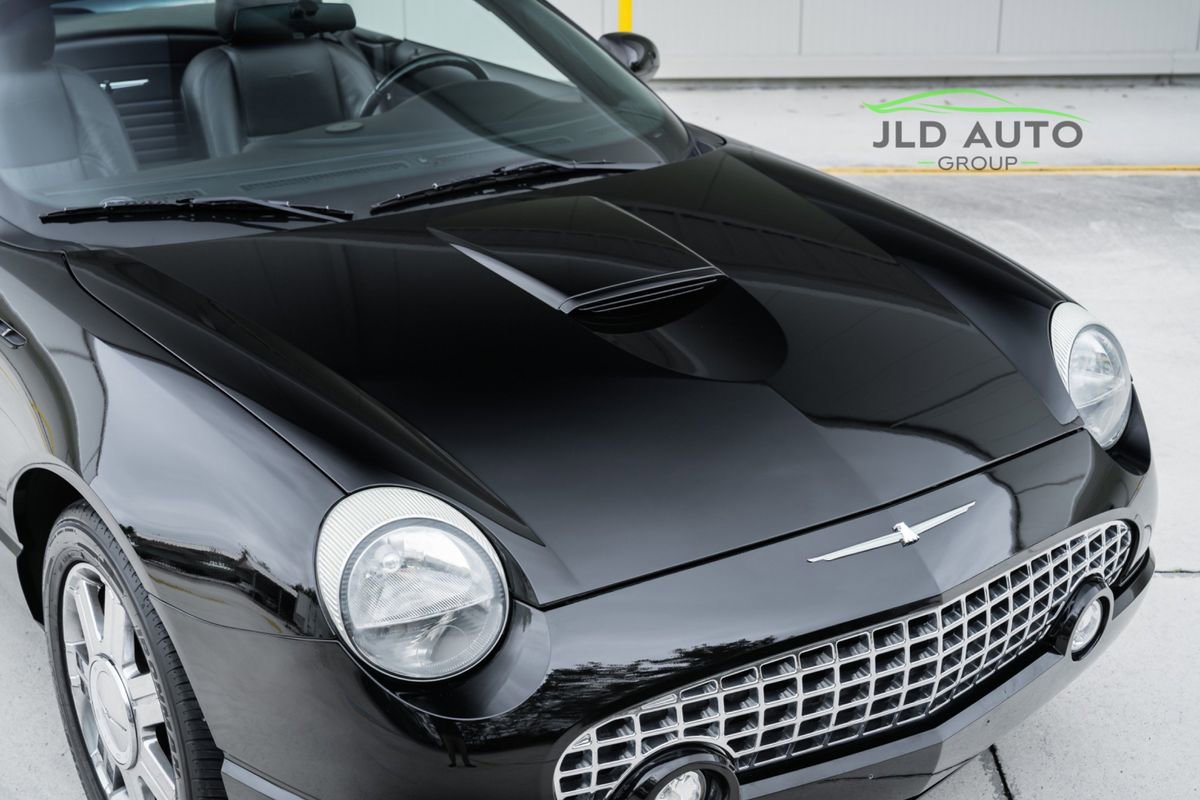 Used 2004 Ford Thunderbird Premium image 49