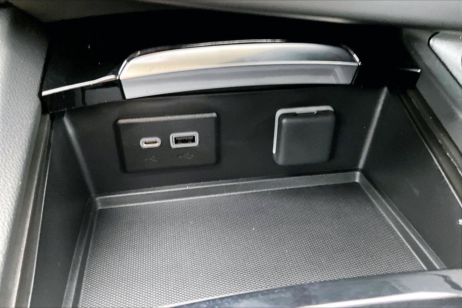 Used 2023 Buick Envision Preferred AWD/4WD image 31
