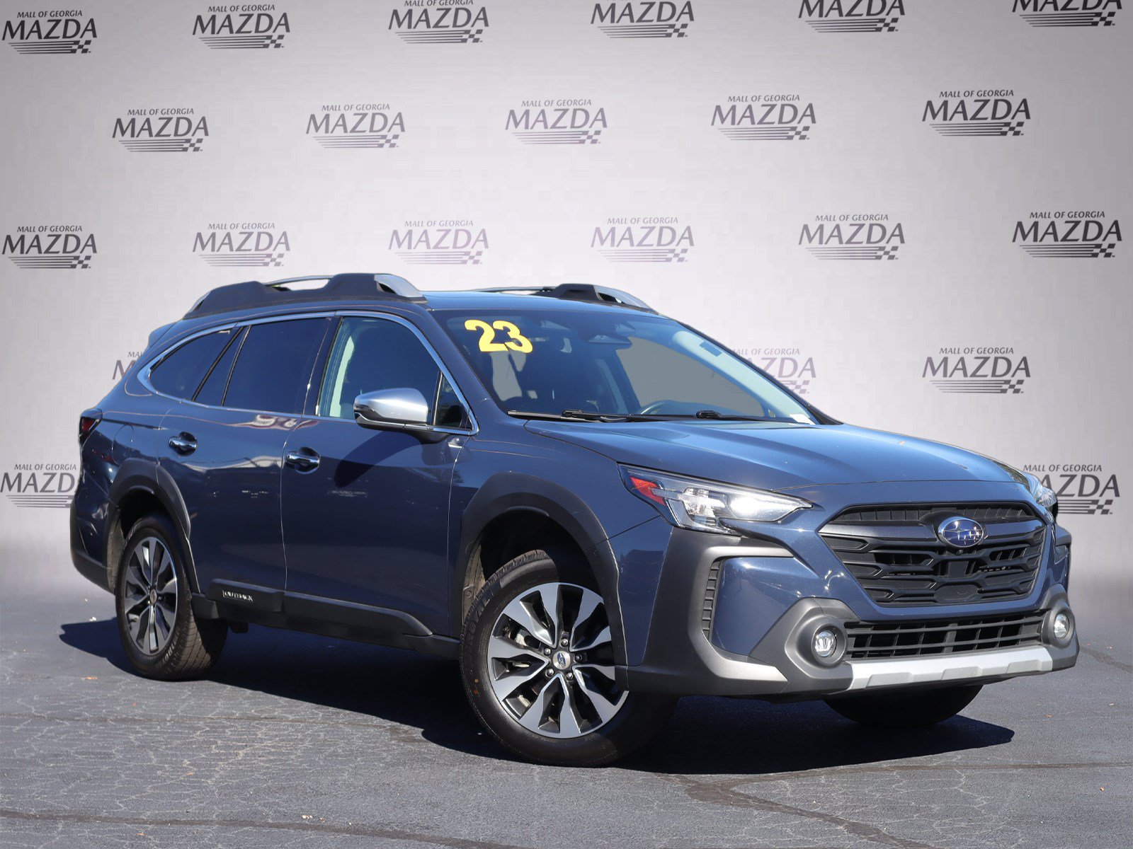 Used 2023 Subaru Outback Touring AWD/4WD image 2