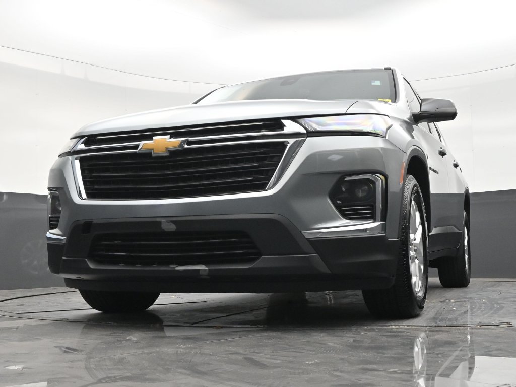Used 2023 Chevrolet Traverse LS FWD image 27
