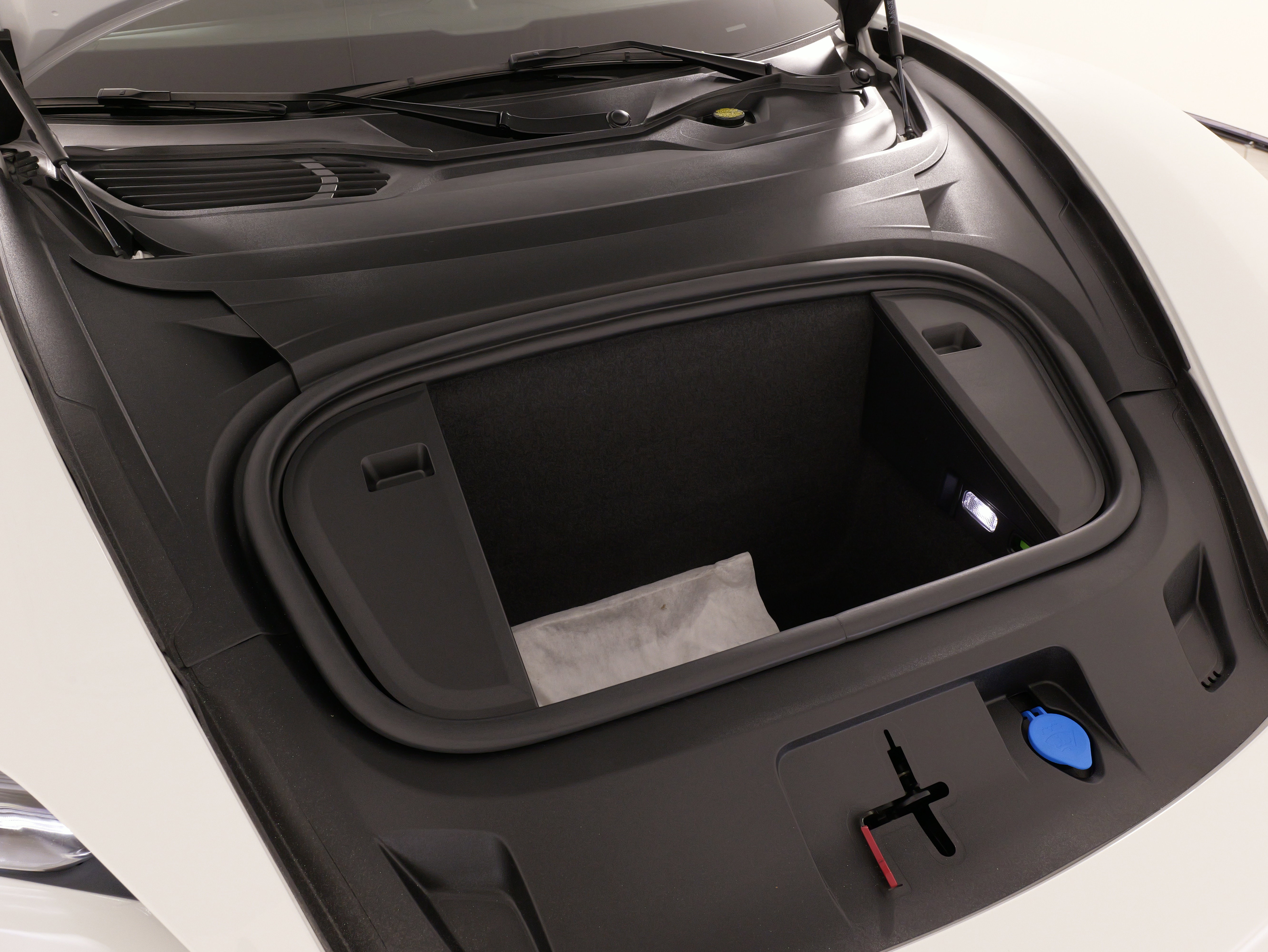 Used 2023 Porsche Taycan GTS image 60