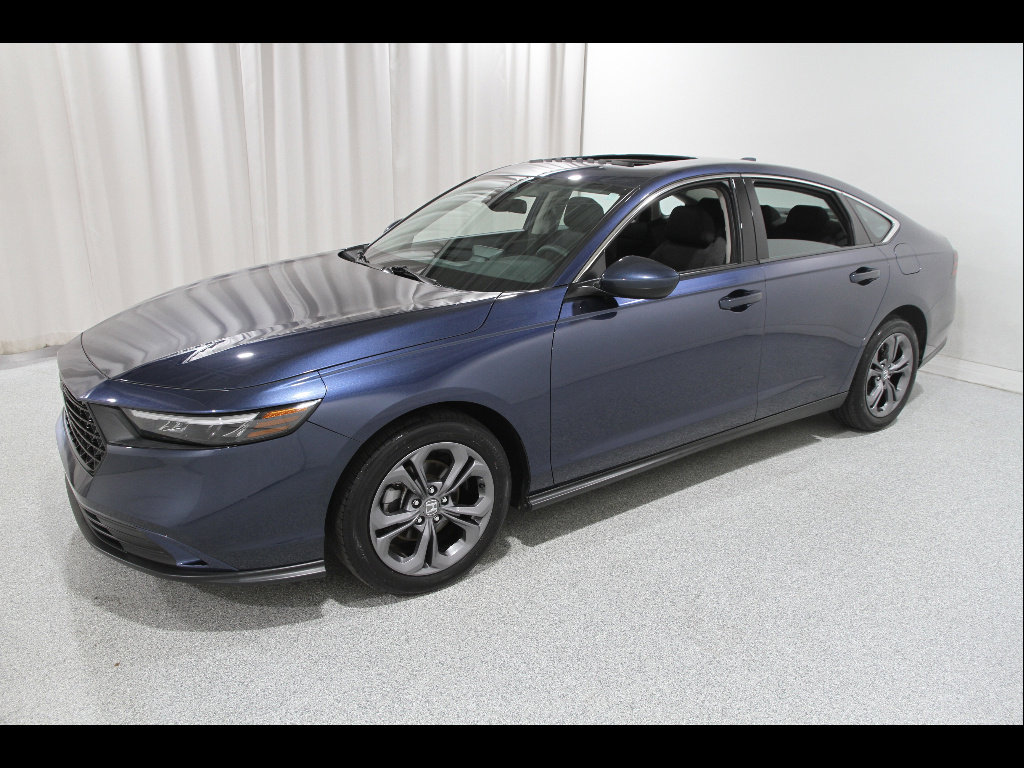 Used 2023 Honda Accord EX image 3