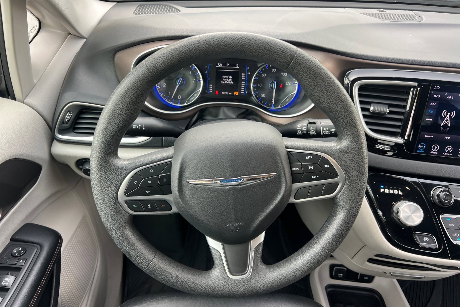 Used 2018 Chrysler Pacifica Touring Plus image 29