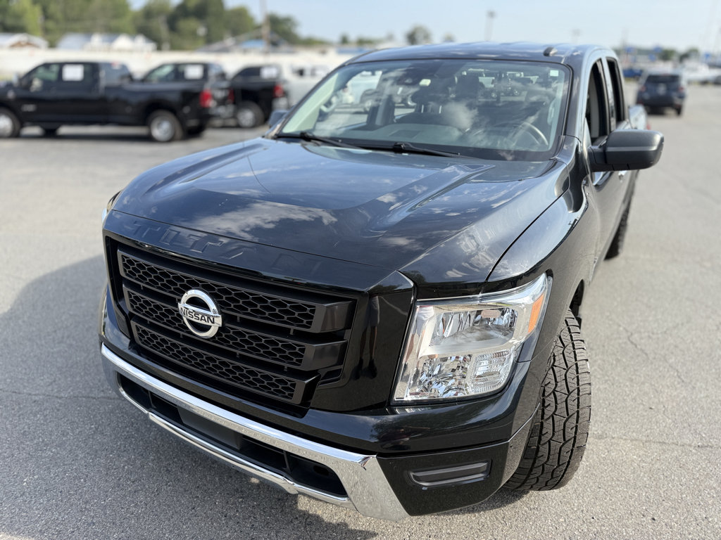 Used 2021 Nissan Titan SV w/ Accessory Utility Package RWD image 15