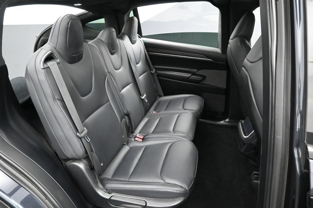 Used 2024 Tesla Model X AWD/4WD image 31
