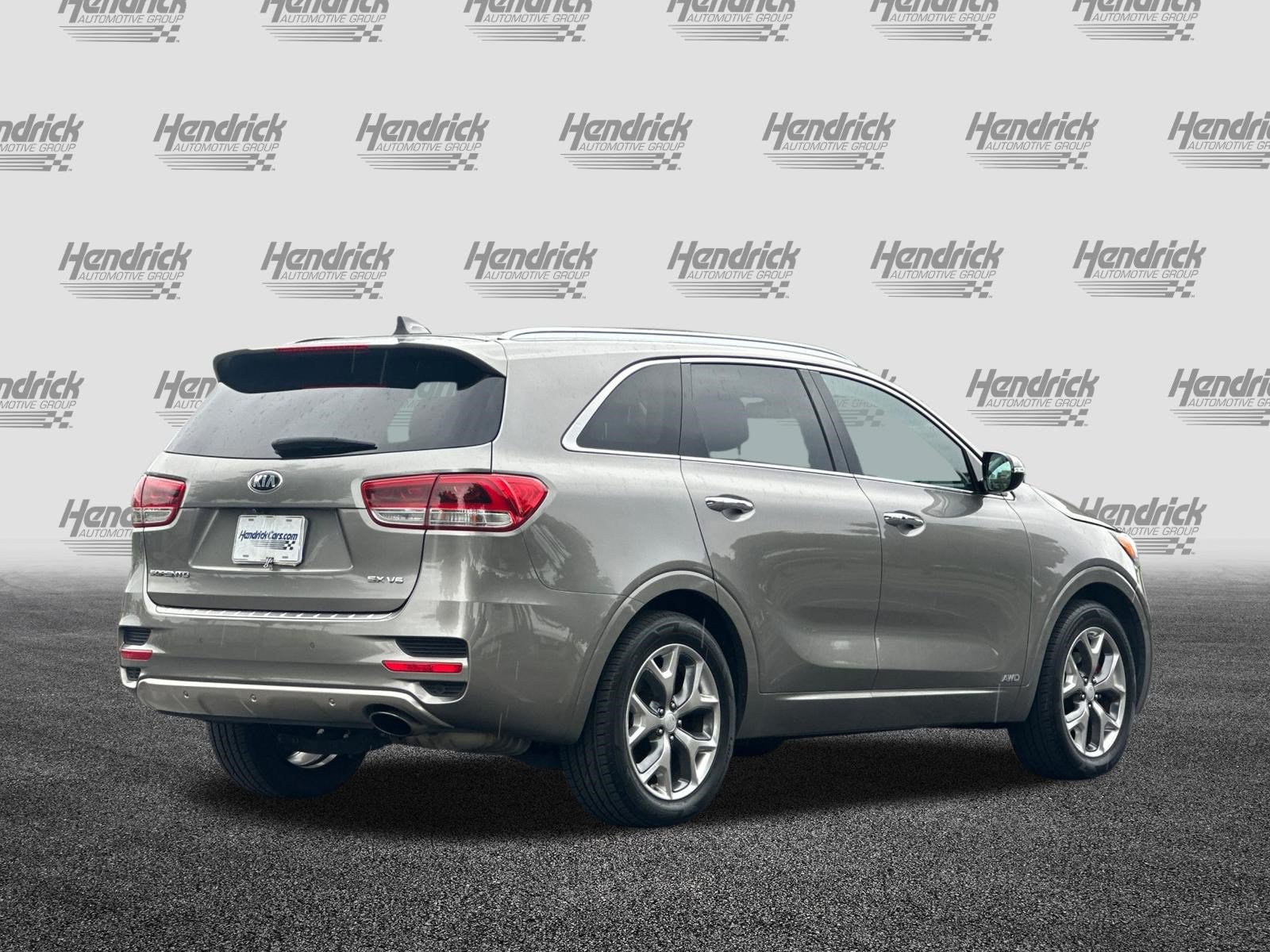 Used 2017 Kia Sorento SX AWD/4WD image 5