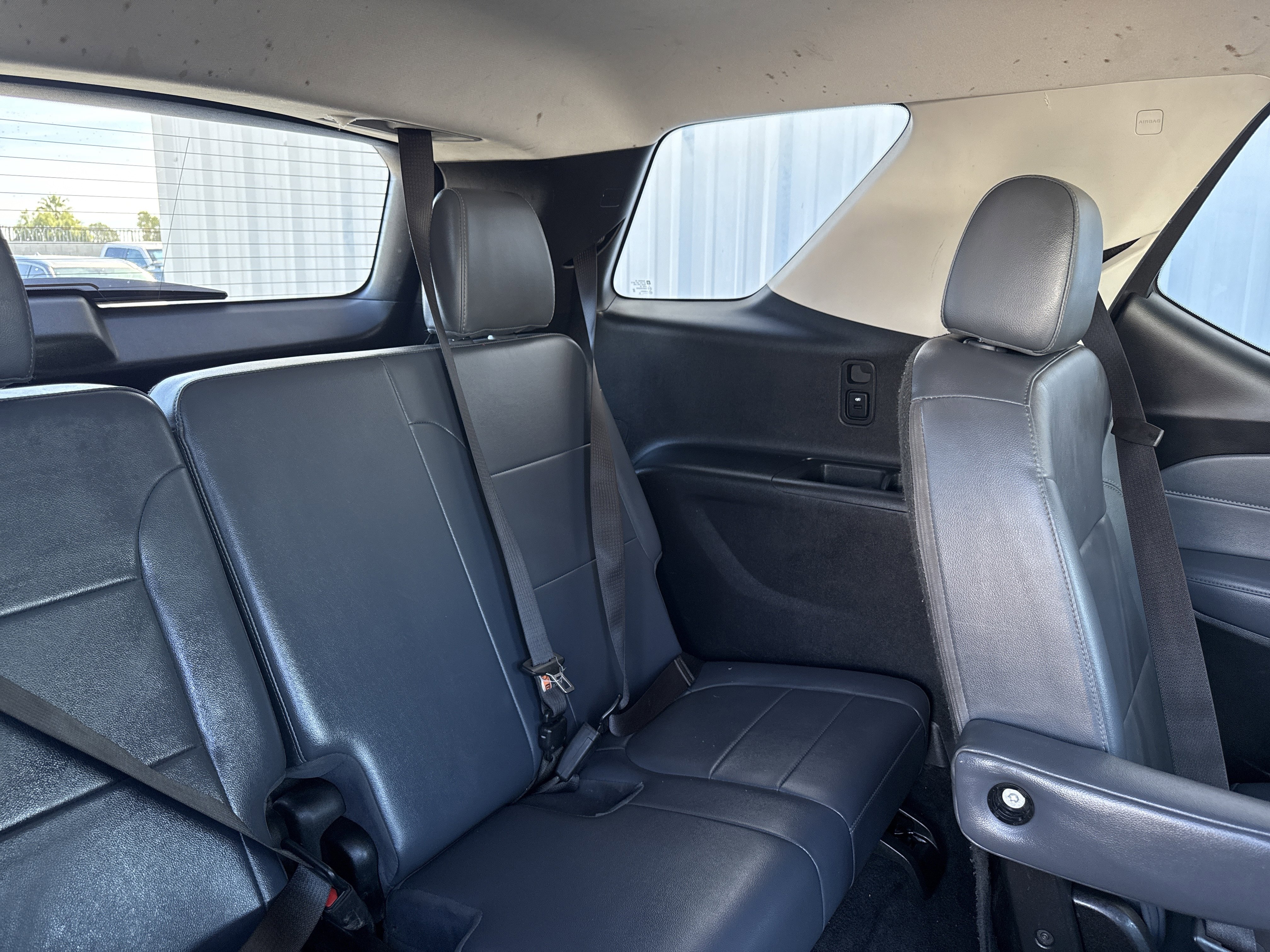 Used 2020 Chevrolet Traverse LT image 16