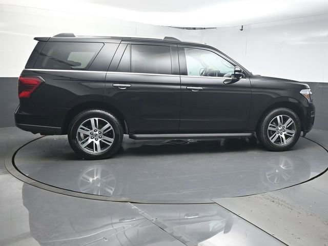 Used 2024 Ford Expedition Limited image 8