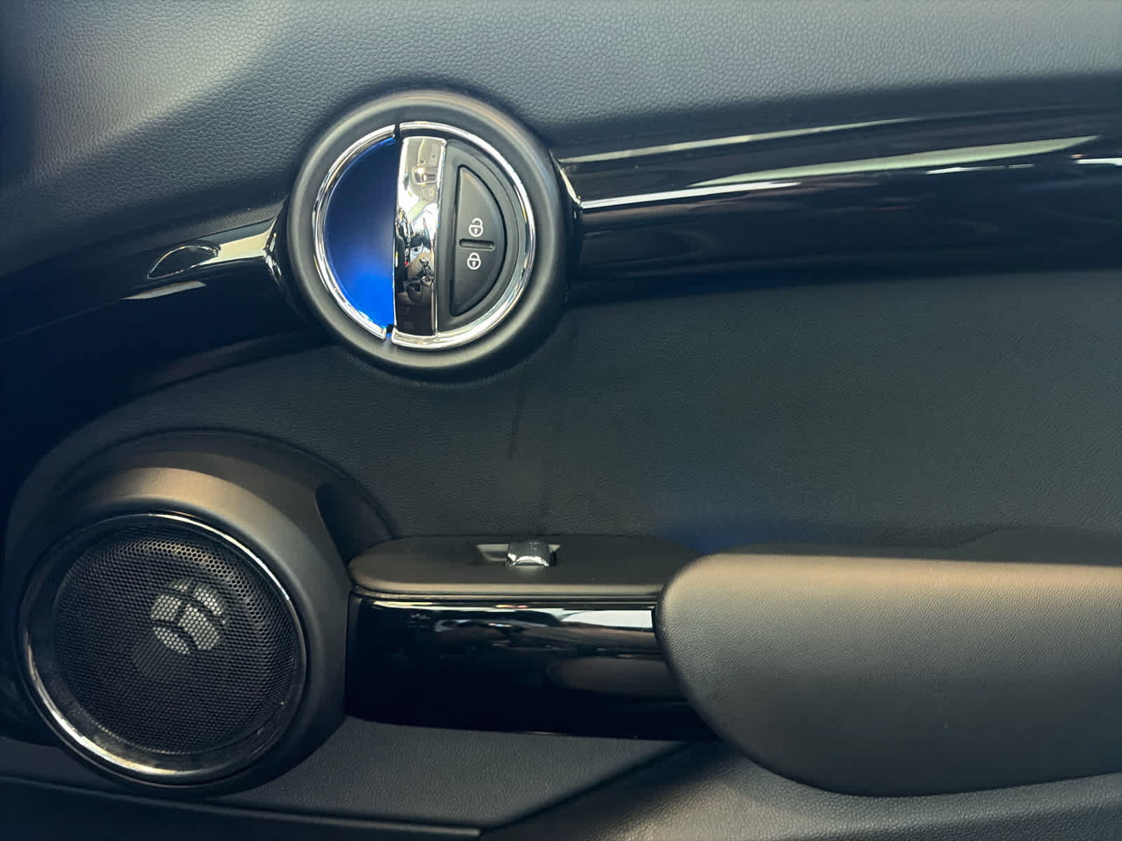 Used 2018 MINI Cooper S FWD image 20