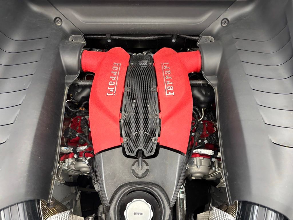 Used 2020 Ferrari F8 Tributo image 42