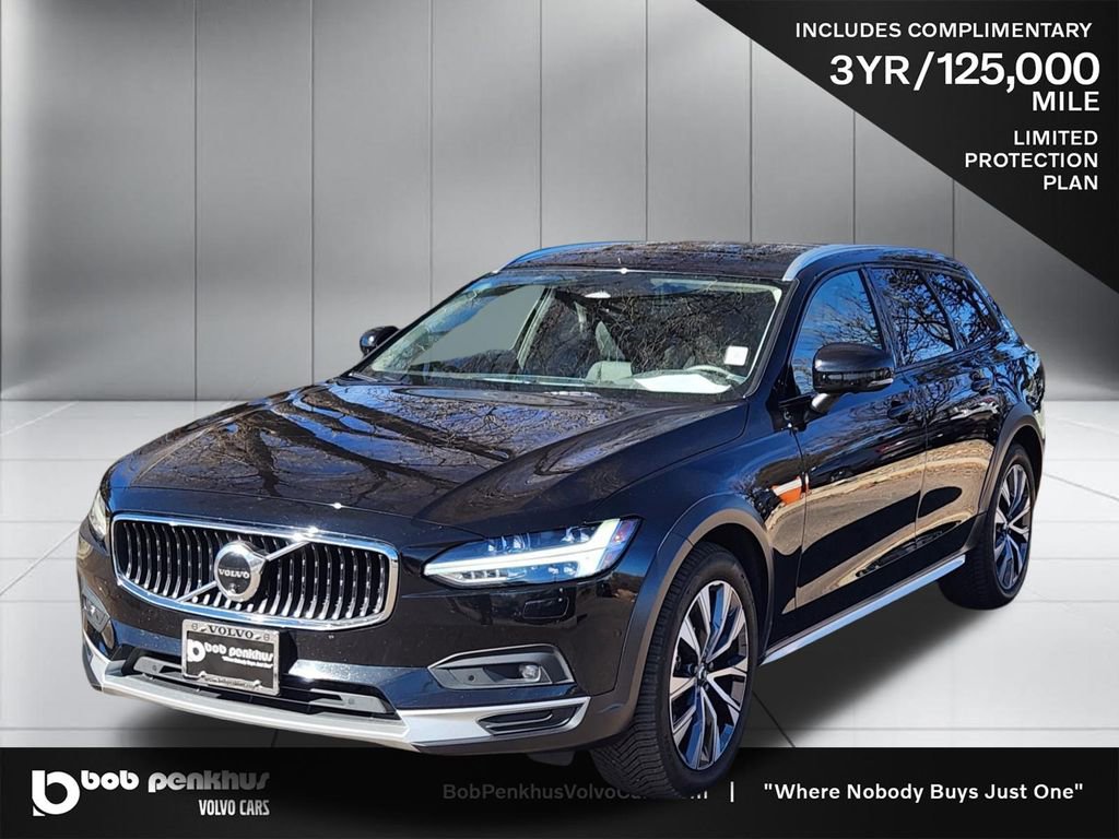 Used 2024 Volvo V90 B6 Cross Country Plus w/ Climate Package image 22