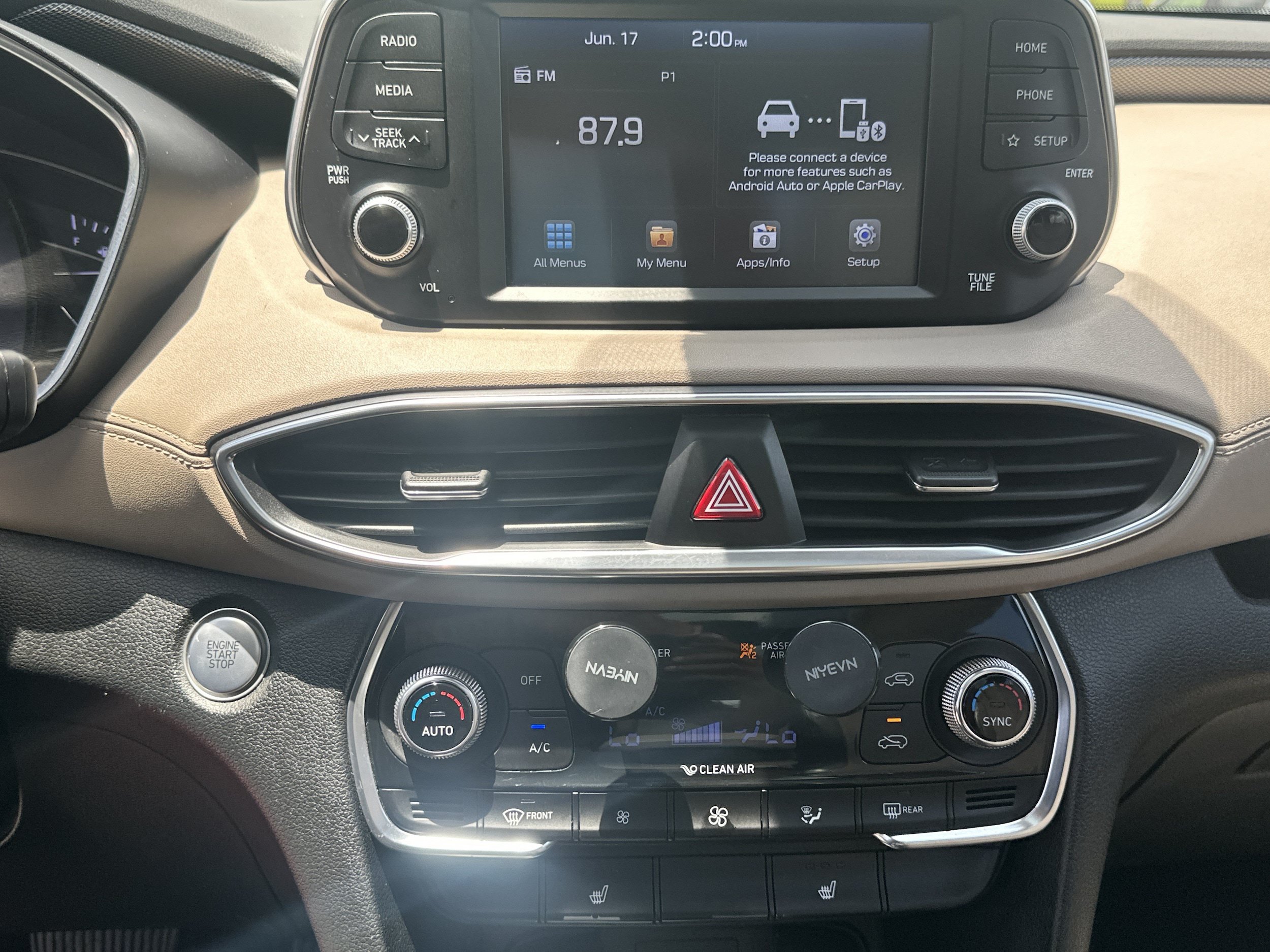 Used 2019 Hyundai Santa Fe Limited FWD image 29
