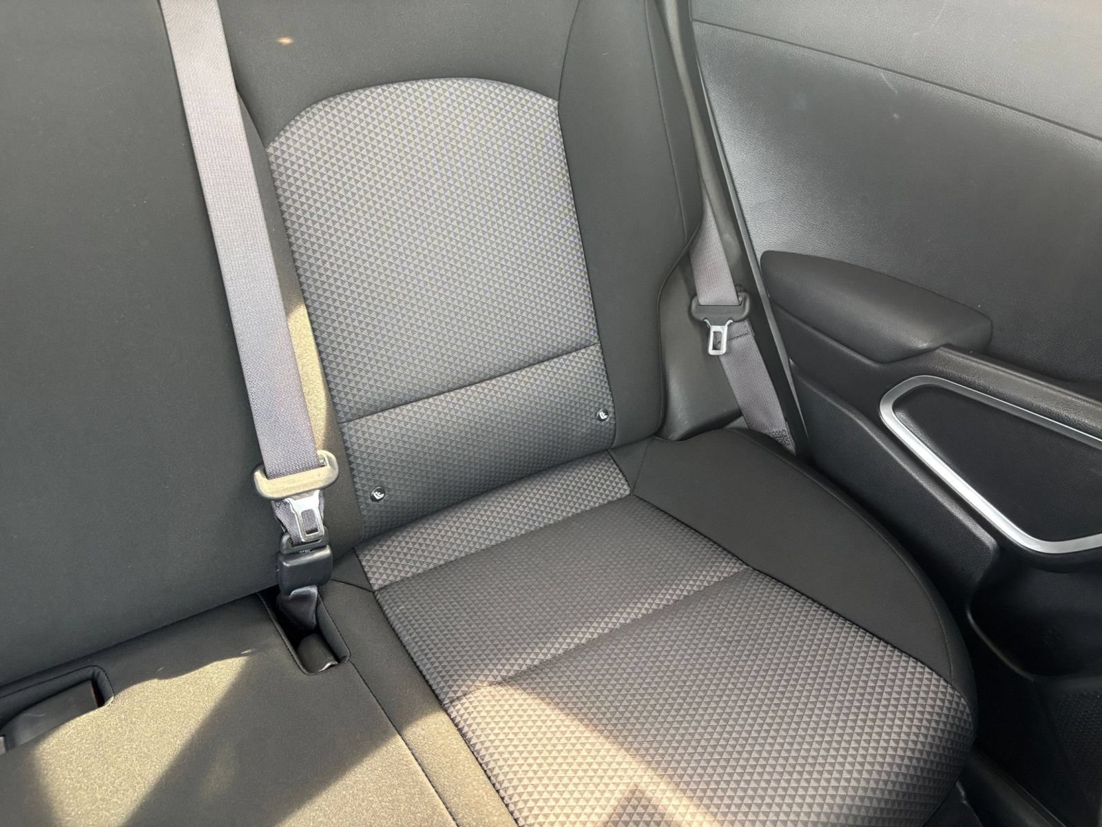 Used 2025 Kia Soul LX w/ LX Technology Package FWD image 36