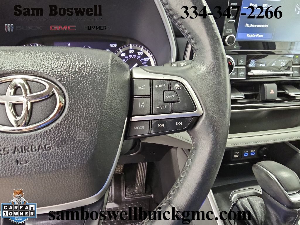 Used 2022 Toyota Highlander XLE FWD image 24