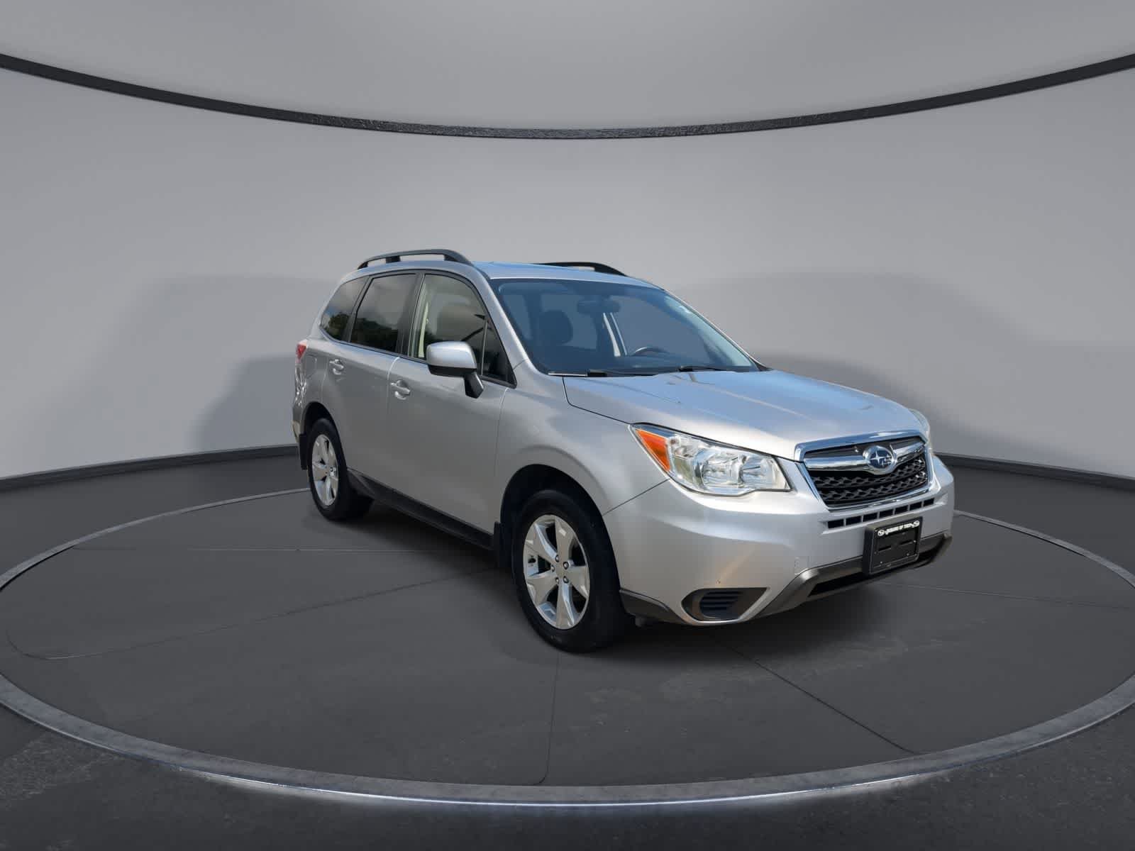 Used 2016 Subaru Forester 2.5i Premium w/ All-Weather Package AWD/4WD image 2