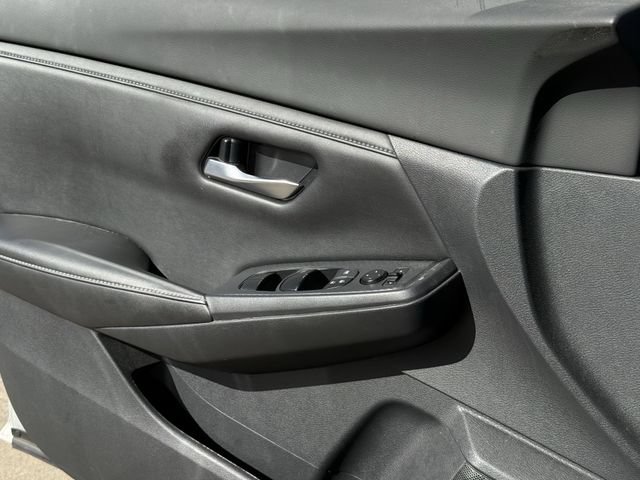 Used 2022 Nissan Sentra SV FWD image 24