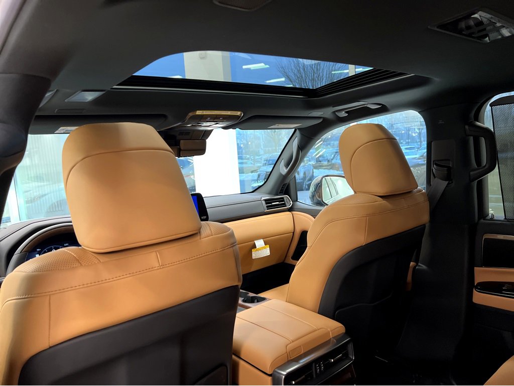 New 2026 Lexus LX 600 4WD w/ Accessory Package (2T) image 19