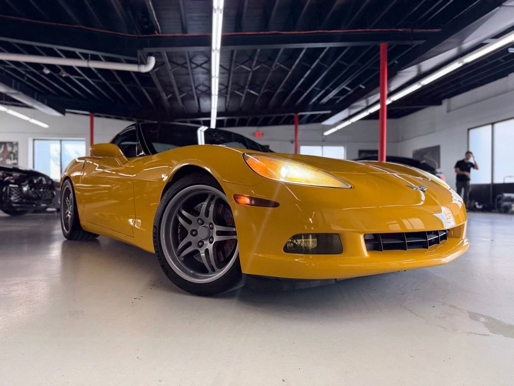 Used 2005 Chevrolet Corvette Coupe w/ Preferred Equipment Group image 8