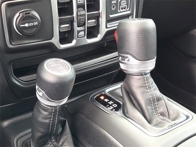 New 2025 Jeep Gladiator Sport image 22