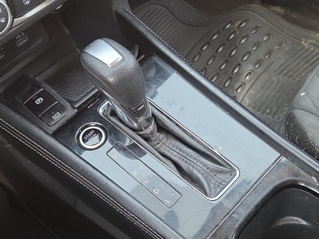 Used 2023 Nissan Kicks SV FWD image 20