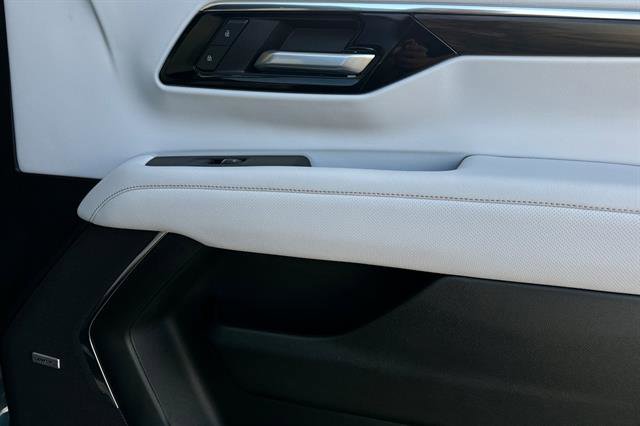 New 2026 Chevrolet Tahoe Premier w/ LPO, Get Active Package image 19