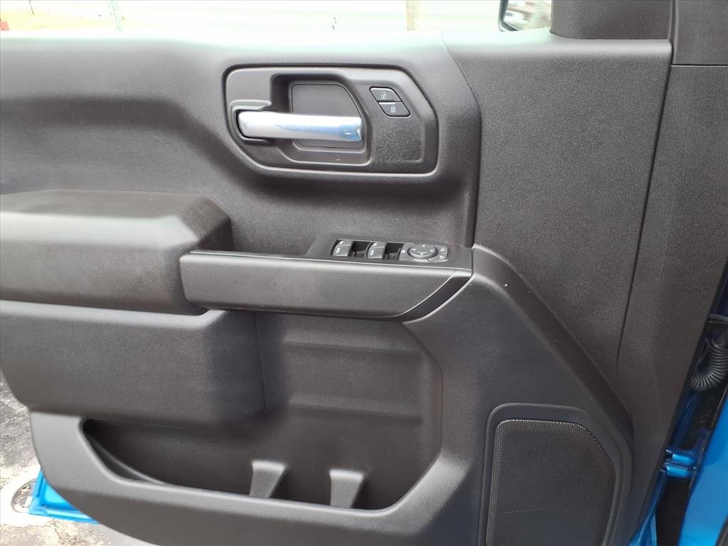 Used 2024 Chevrolet Silverado 1500 Custom w/ LPO, Dark Essentials Package image 9