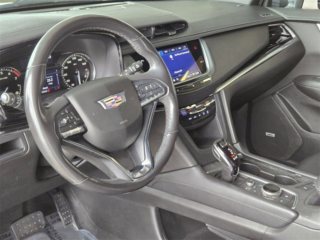 Used 2021 Cadillac XT6 Luxury image 12