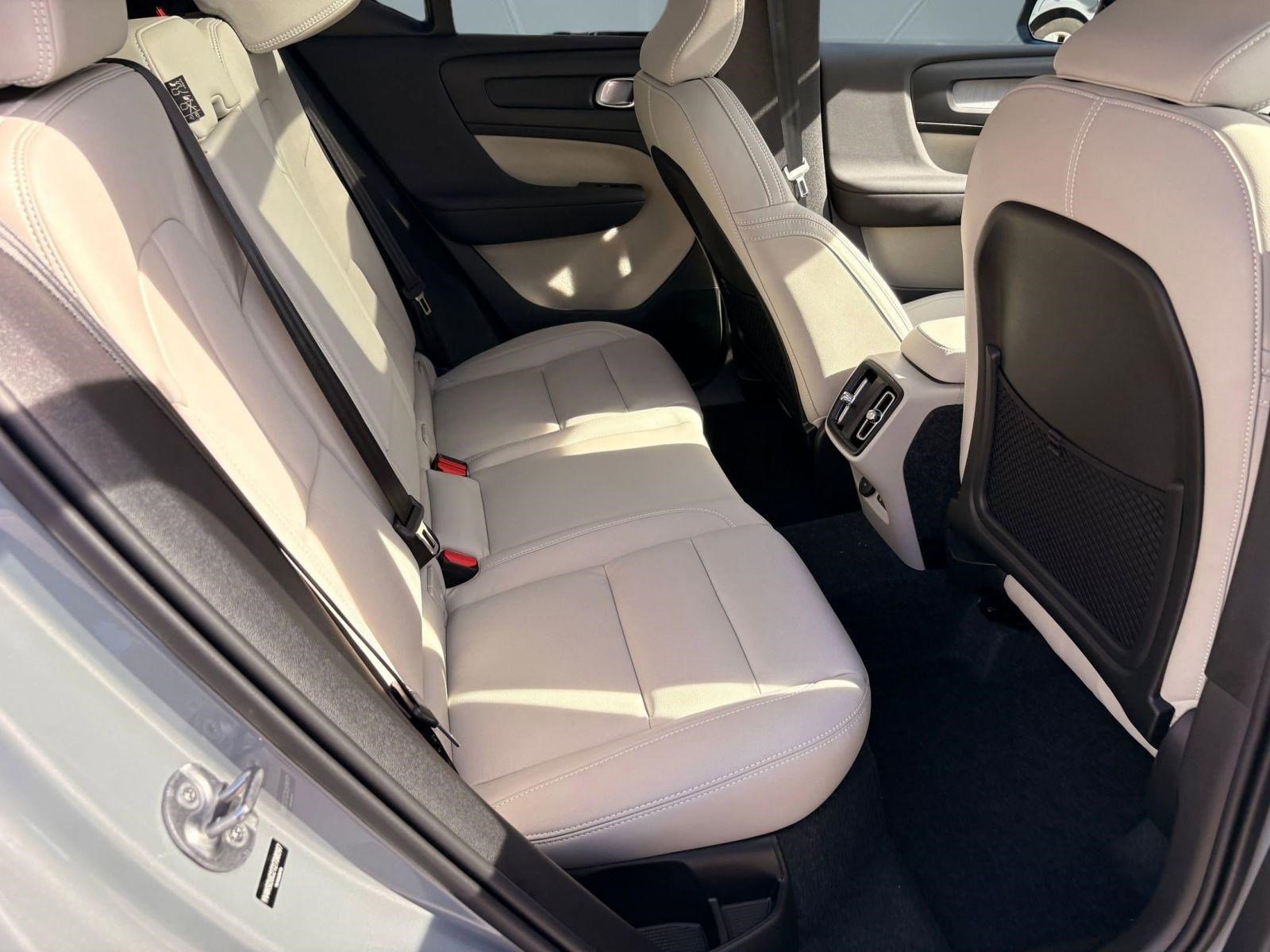 New 2026 Volvo XC40 B4 Plus w/ Climate Package image 26