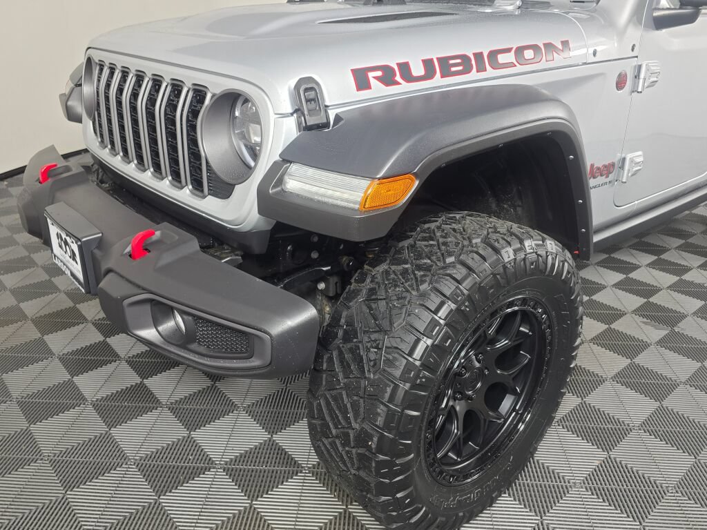 Used 2024 Jeep Wrangler Unlimited Rubicon AWD/4WD image 10