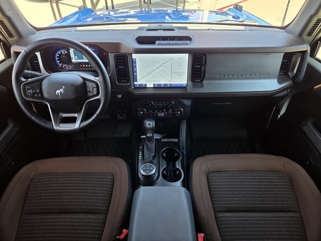 Used 2023 Ford Bronco Outer Banks AWD/4WD image 11