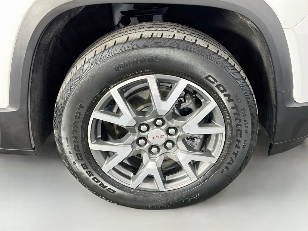 Used 2022 GMC Acadia SLE FWD image 37
