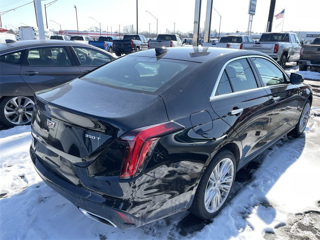 Used 2025 Cadillac CT4 Premium Luxury image 10