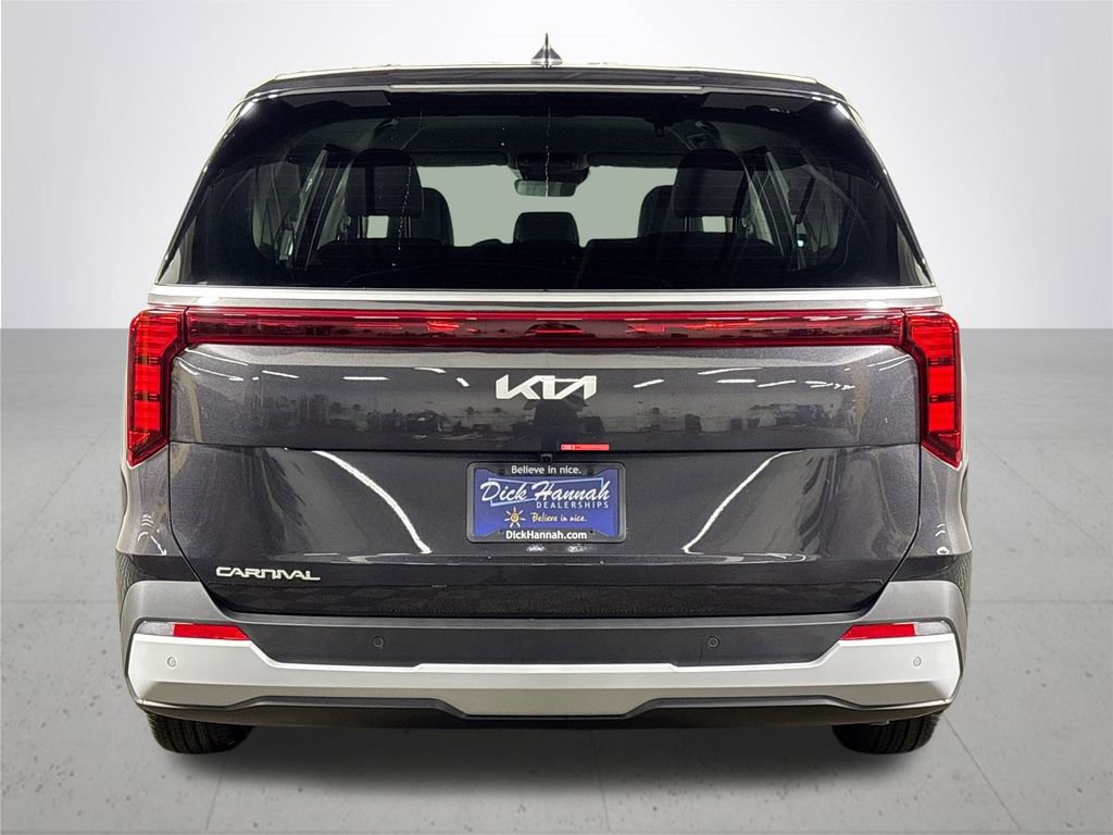 New 2026 Kia Carnival FWD image 7