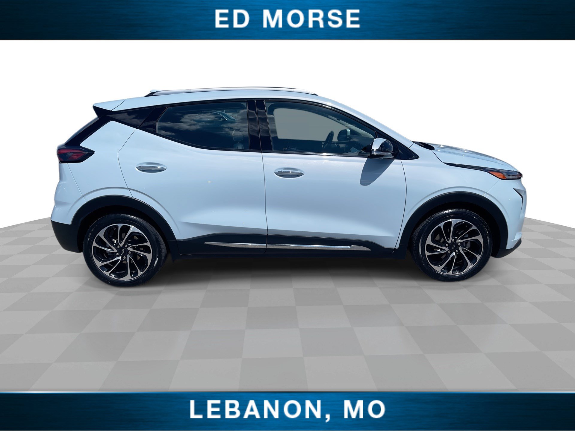Certified 2023 Chevrolet Bolt EUV Premier w/ Sun & Sound Package FWD image 9