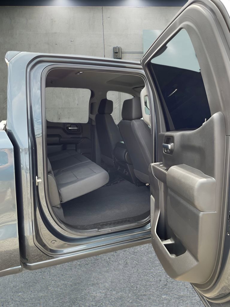 Used 2019 Chevrolet Silverado 1500 Custom Trail Boss w/ Custom Convenience Package AWD/4WD image 17