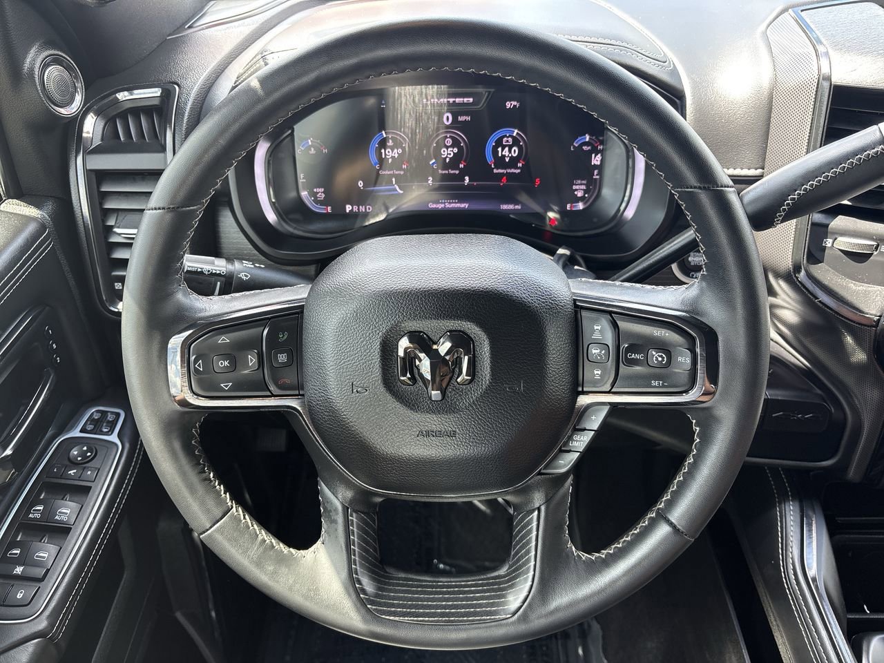 Used 2024 RAM 2500 Limited image 30