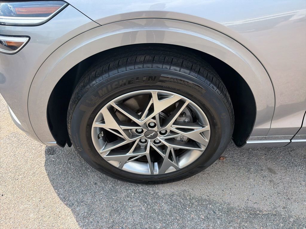 Used 2025 Genesis GV70 2.5T image 10