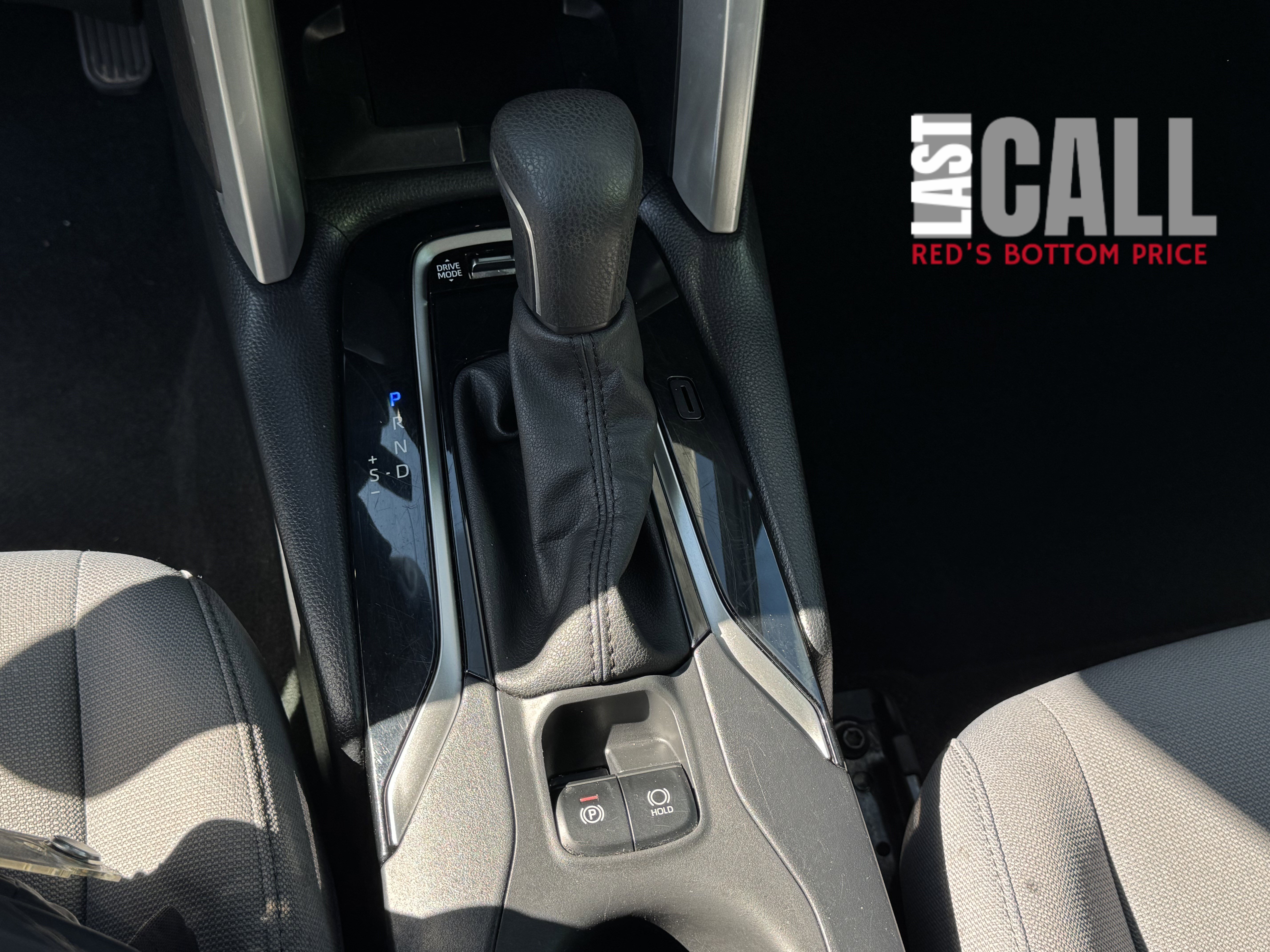 Used 2024 Toyota Corolla Cross SE image 18