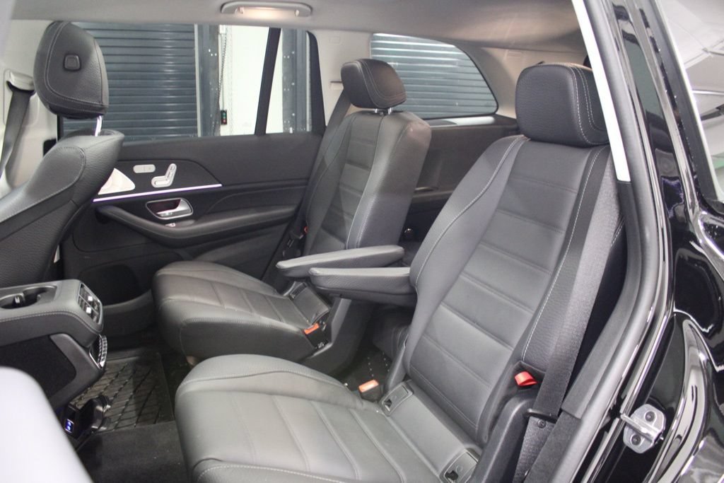 Certified 2025 Mercedes-Benz GLS 450 4MATIC image 45