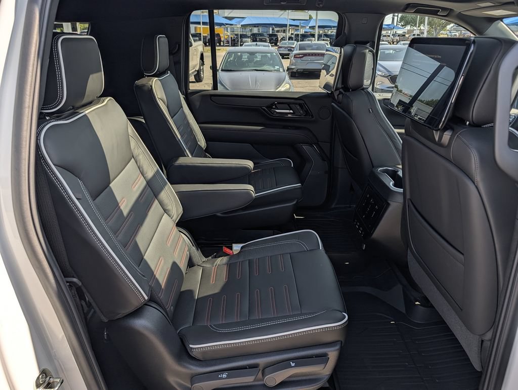 New 2026 GMC Yukon XL AT4 Ultimate w/ LPO, Floor Liner Package AWD/4WD image 33