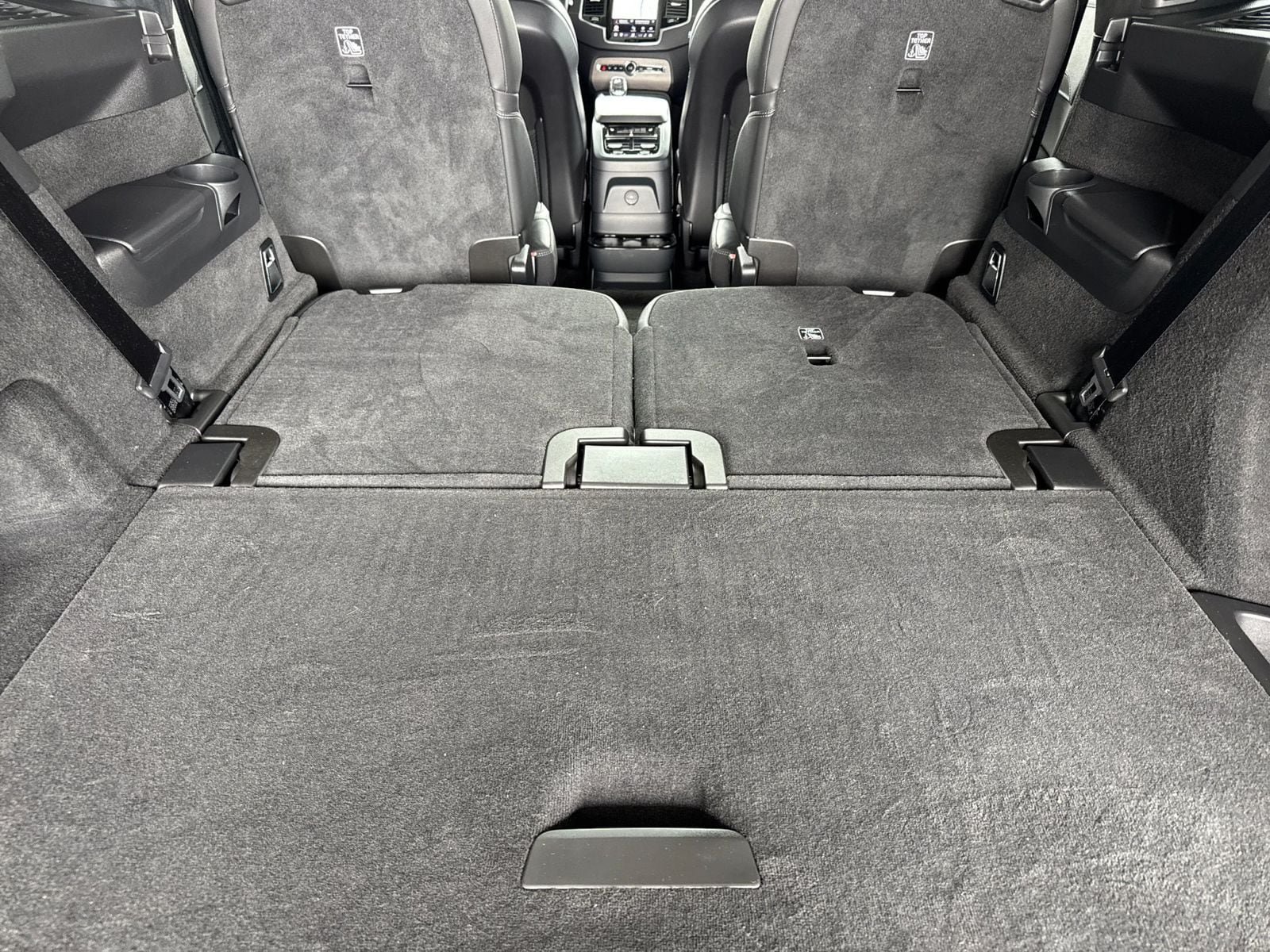 Certified 2023 Volvo XC90 T8 Ultimate w/ Lounge Package AWD/4WD image 20