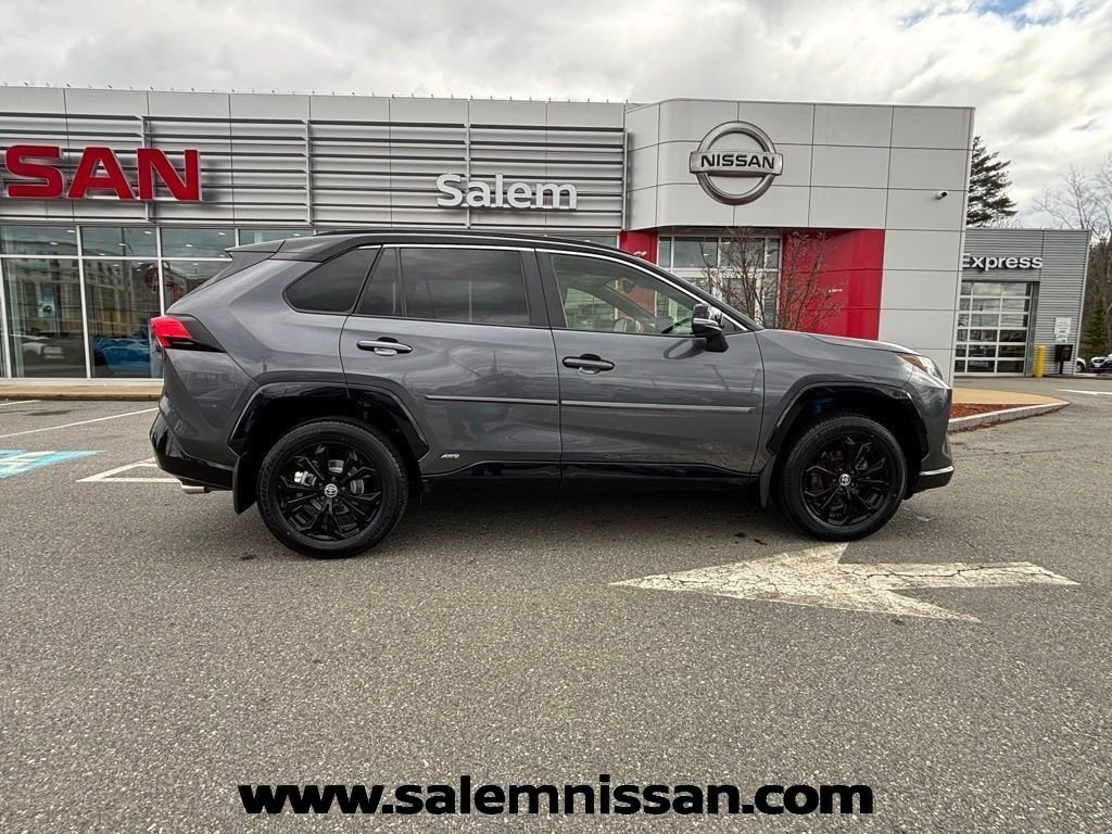 Used 2024 Toyota RAV4 XSE w/ Advanced Technology Package image 19