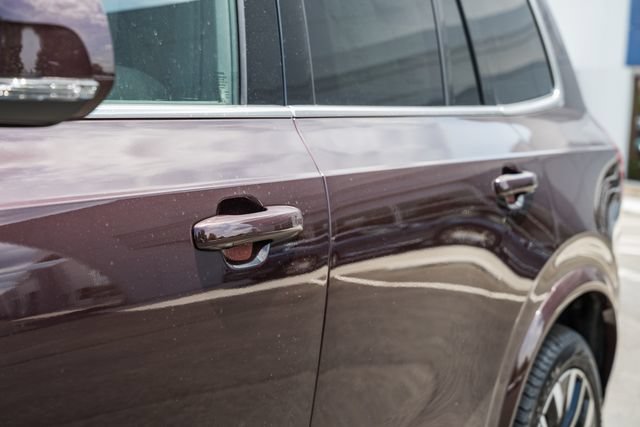 New 2026 Volvo XC90 T8 Plus w/ Protection Package Premier AWD/4WD image 16