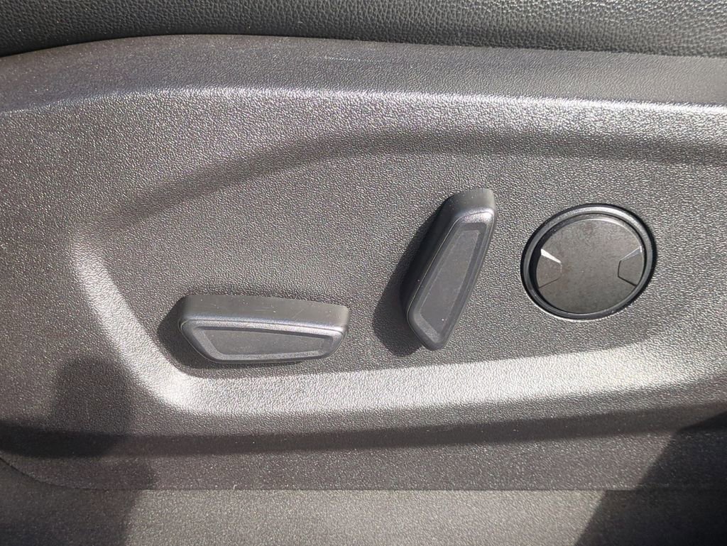 Used 2022 Ford Edge Titanium image 22