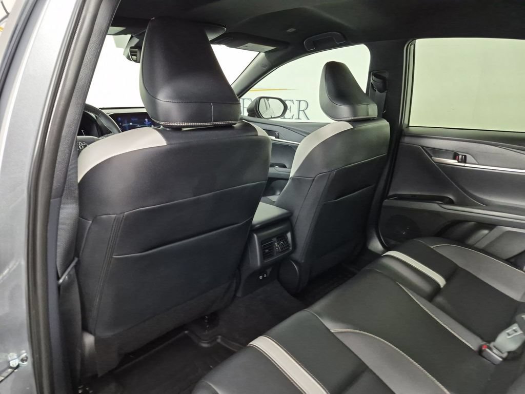 Used 2026 Toyota Camry SE w/ Multimedia Upgrade Package FWD image 33